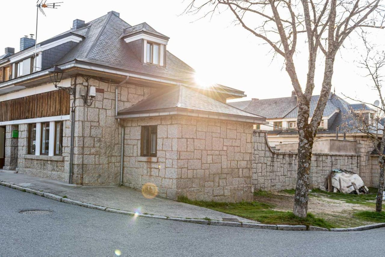 Casa Rural Valsain Lodge La Pradera de Navalhorno Exteriör bild